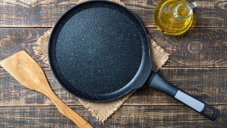 Use Metal, Wood, or Silicone Utensils To Take Proper Care Of Your Cast Iron Cookware